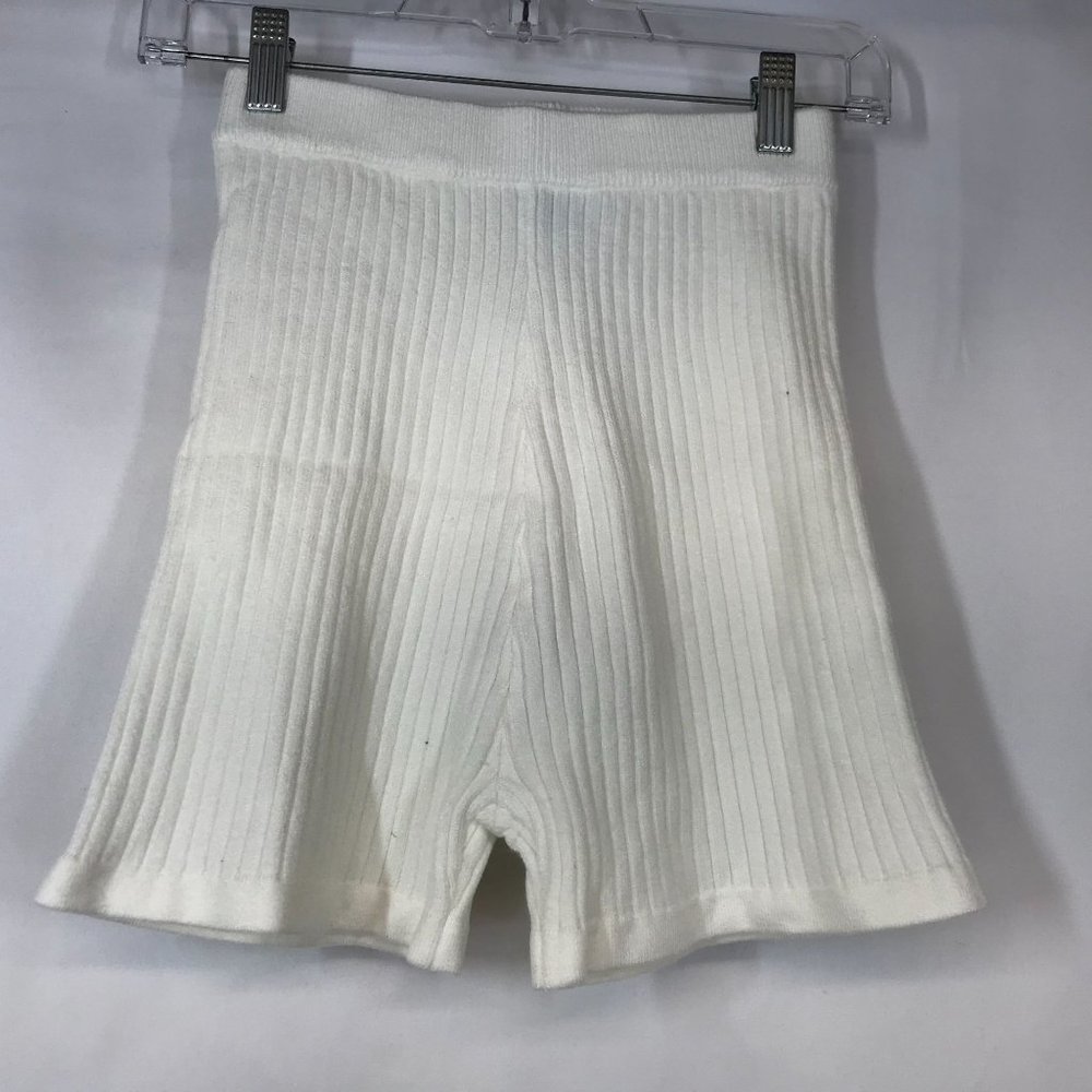 PRINCESS POLLY - WOMEN'S 6 - WHITE RIBBED AEDITHA SHORTS